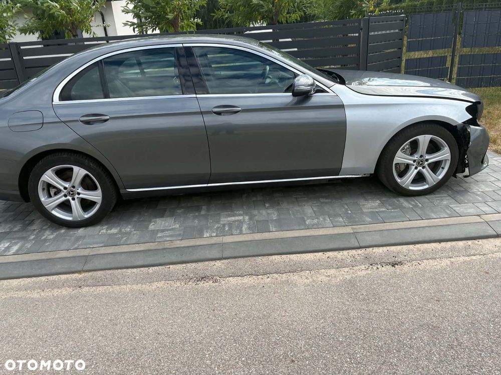 Mercedes-Benz Klasa E - 7