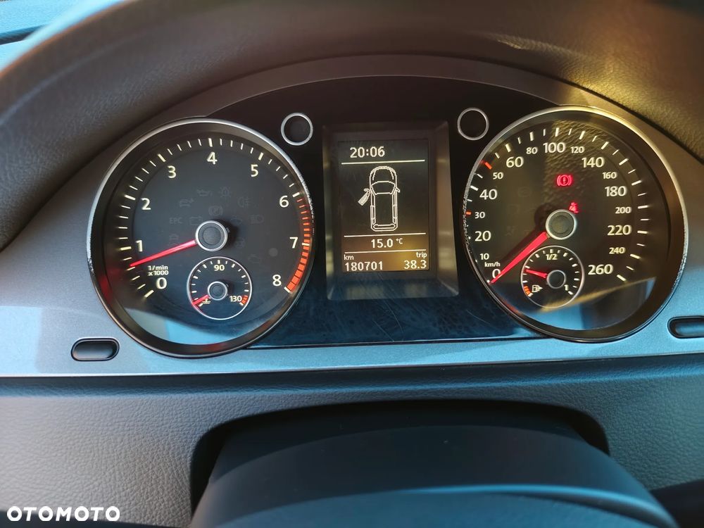 Volkswagen Passat - 7