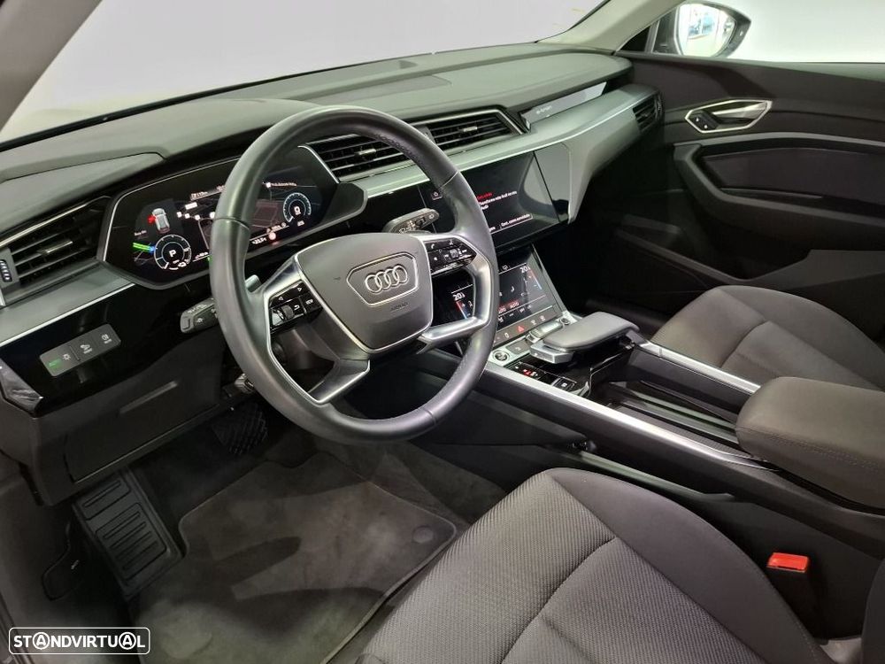 Audi Q8 e-Tron 55 quattro Advanced - 12