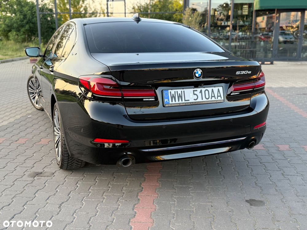 BMW Seria 5 530e iPerformance Sport Line sport - 7