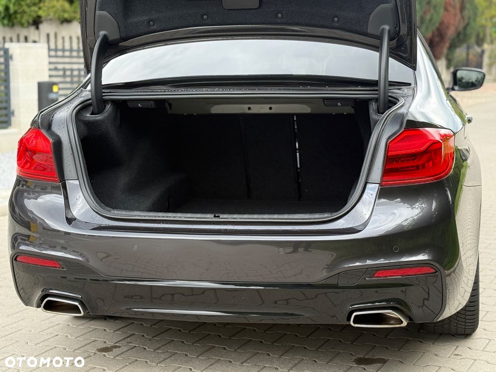 BMW Seria 5 520d M Sport - 23