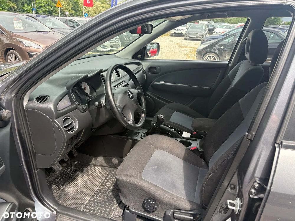 Mitsubishi Outlander 2.0 Comfort - 14