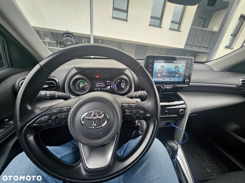 Toyota Yaris Cross Hybrid 1.5 Comfort 4x4 - 15