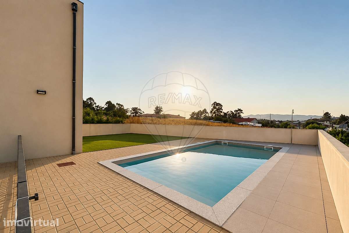 Apartamento T2 como novo, com piscina em Várzea, Barcelos - Grande imagem: 2/16