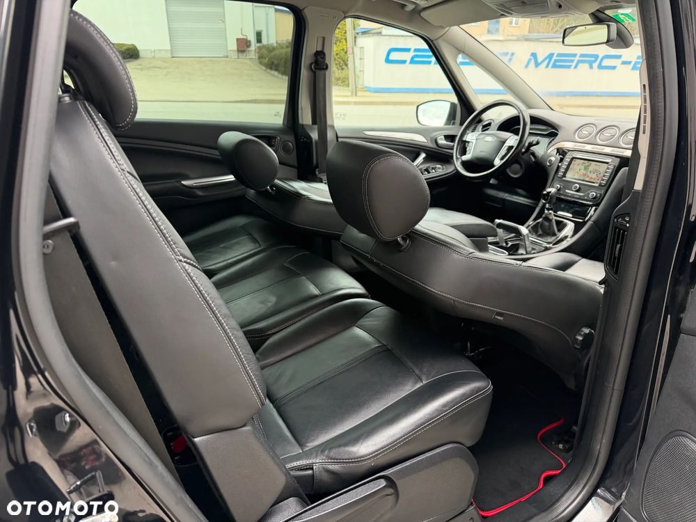 Ford S-Max 2.0 TDCi DPF Titanium X - 32
