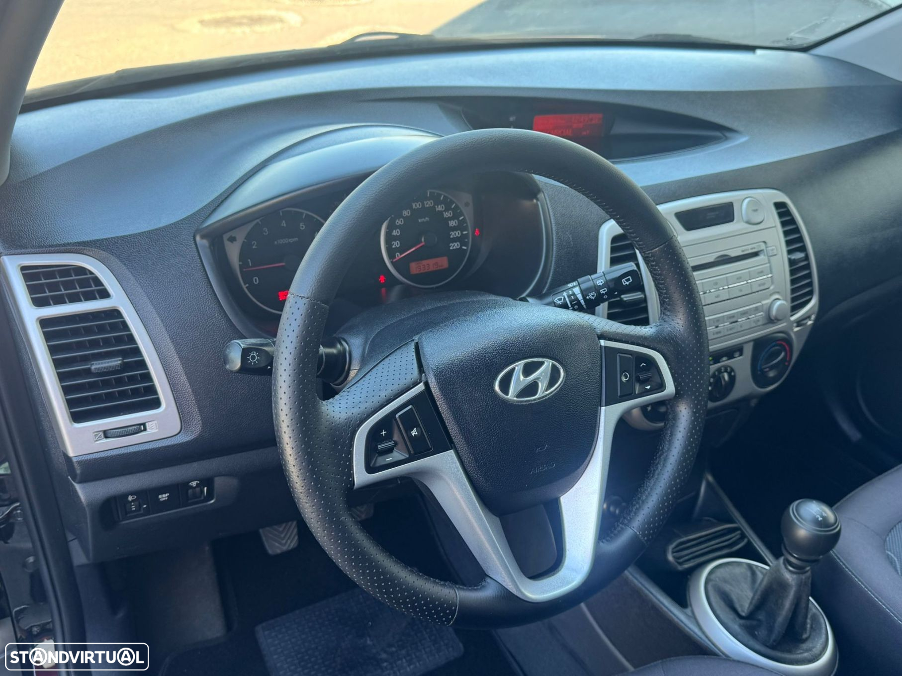 Hyundai i20 - 12