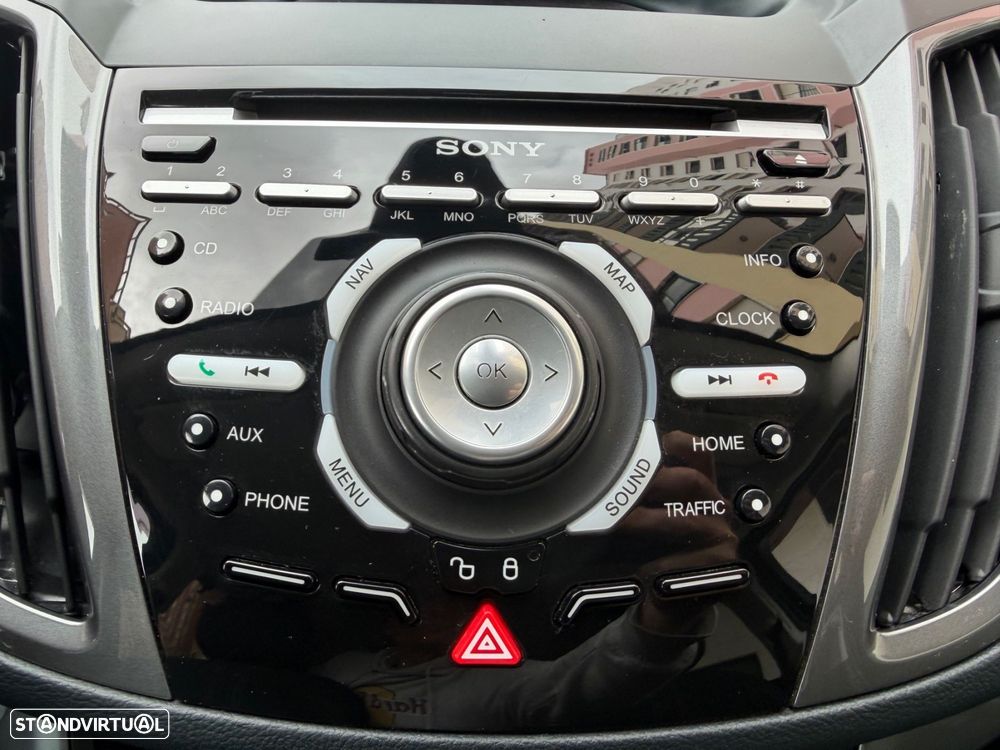 Ford C-Max 1.0 Ecoboost S&S Titanium - 16