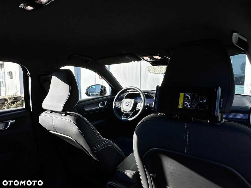 Volvo XC 40 B3 Plus Dark - 10