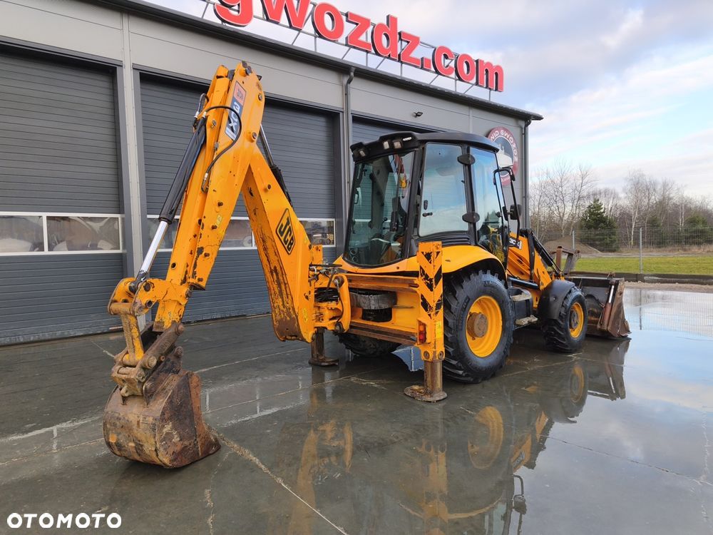 JCB 3CX CONTRACTOR - 4