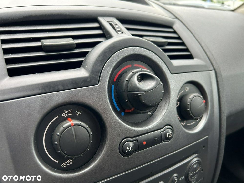 Renault Megane 1.6 Authentique - 14