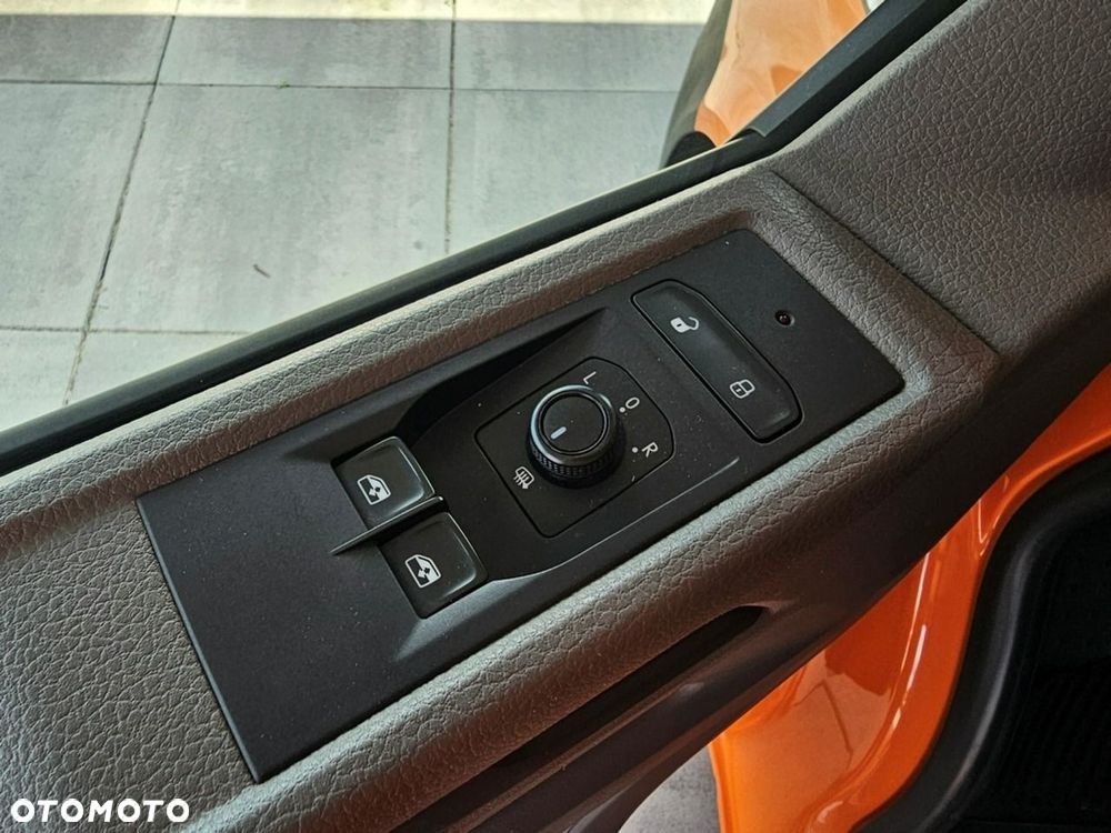 Volkswagen Transporter - 15