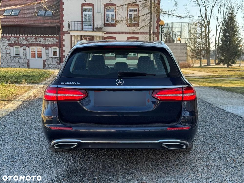 Mercedes-Benz Klasa E - 8