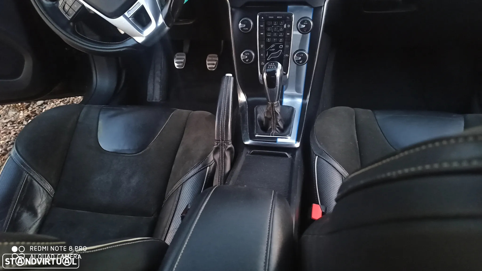 Volvo V40 2.0 D2 R-Design - 13