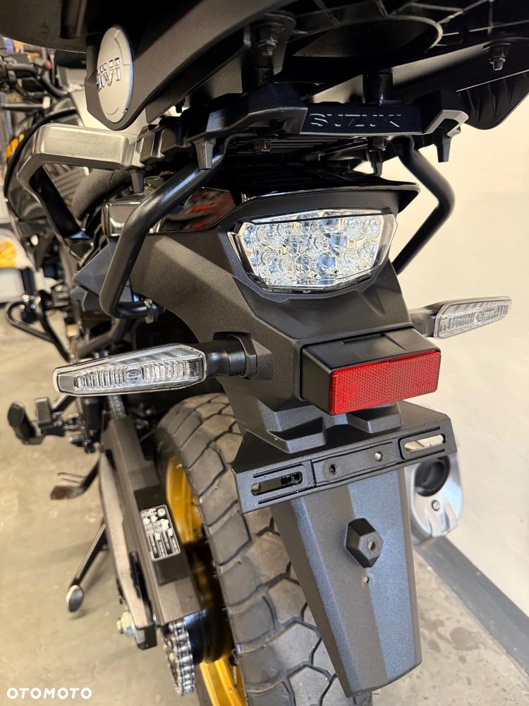 Suzuki V-STROM - 28