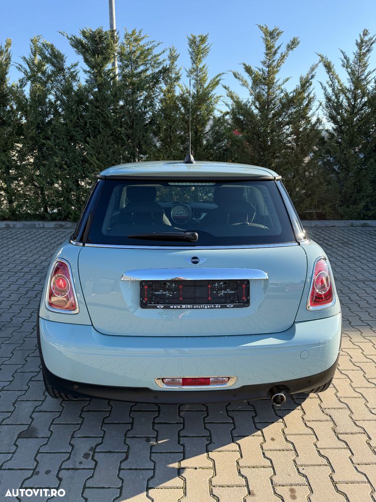 Mini Cooper One - 4