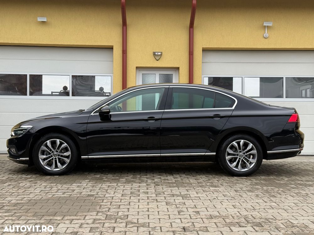 Volkswagen Passat 2.0 TDI DSG Highline - 36