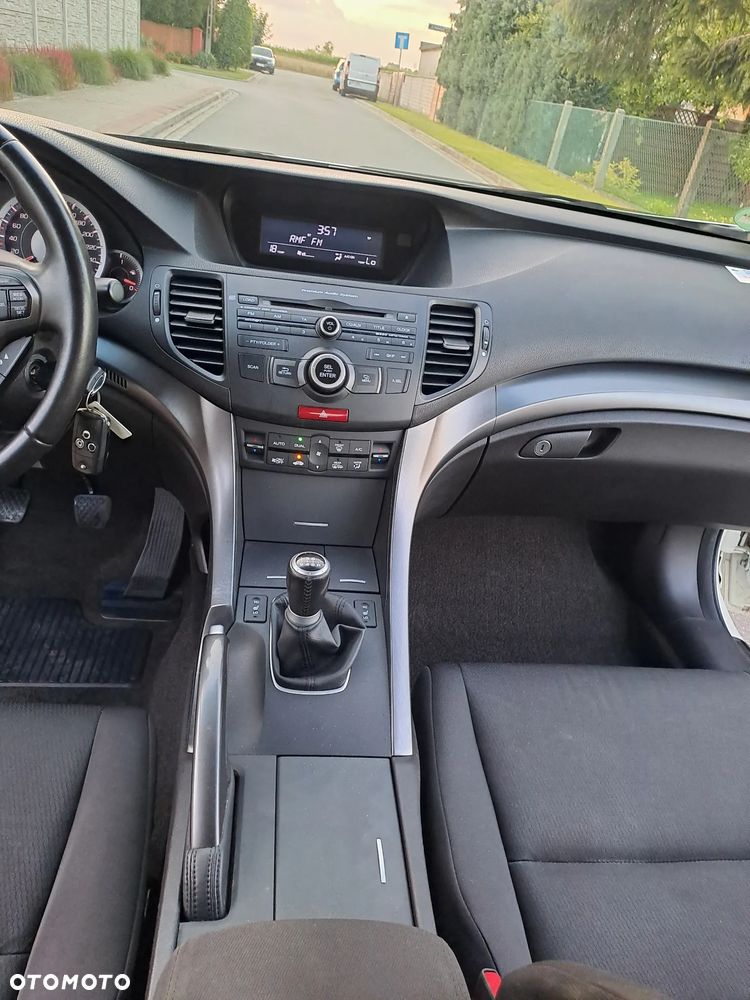 Honda Accord 2.0 50 Jahre Edition - 34