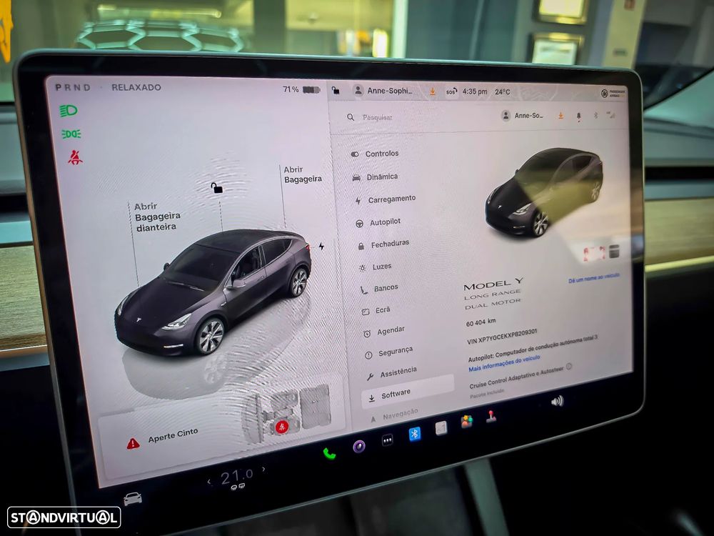Tesla Model Y - 34