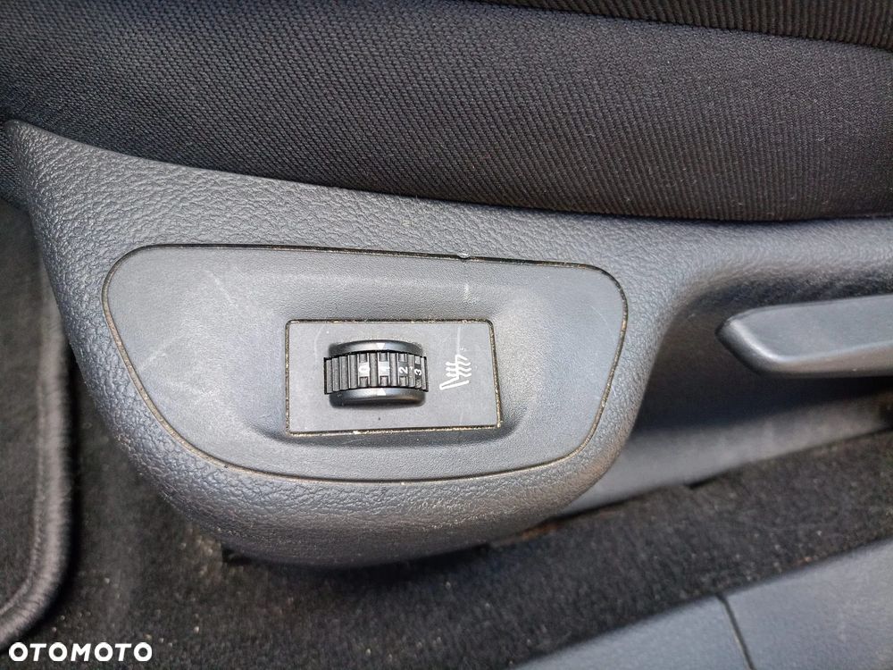 Peugeot 407 2.0 HDI ST Sport EU4 - 32