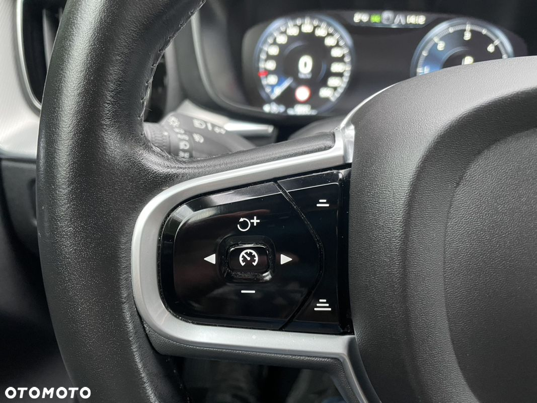 Volvo XC 60 D5 AWD Inscription - 12