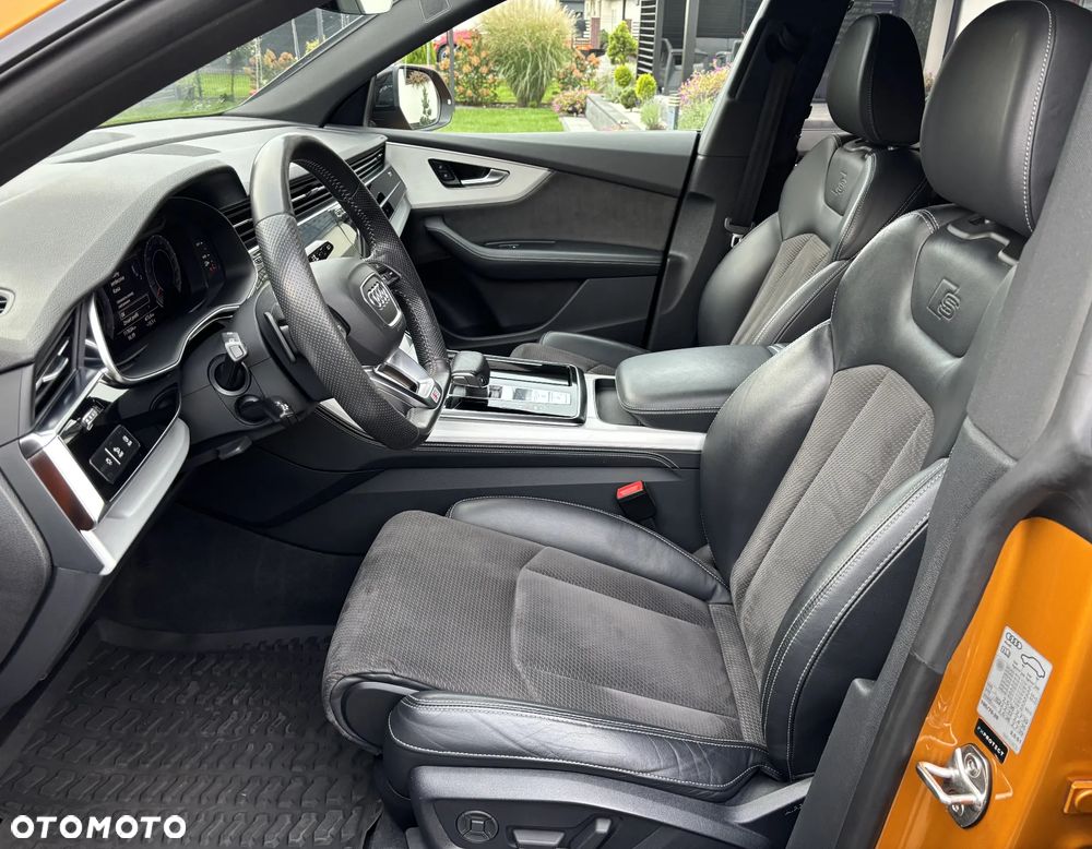 Audi Q8 - 7