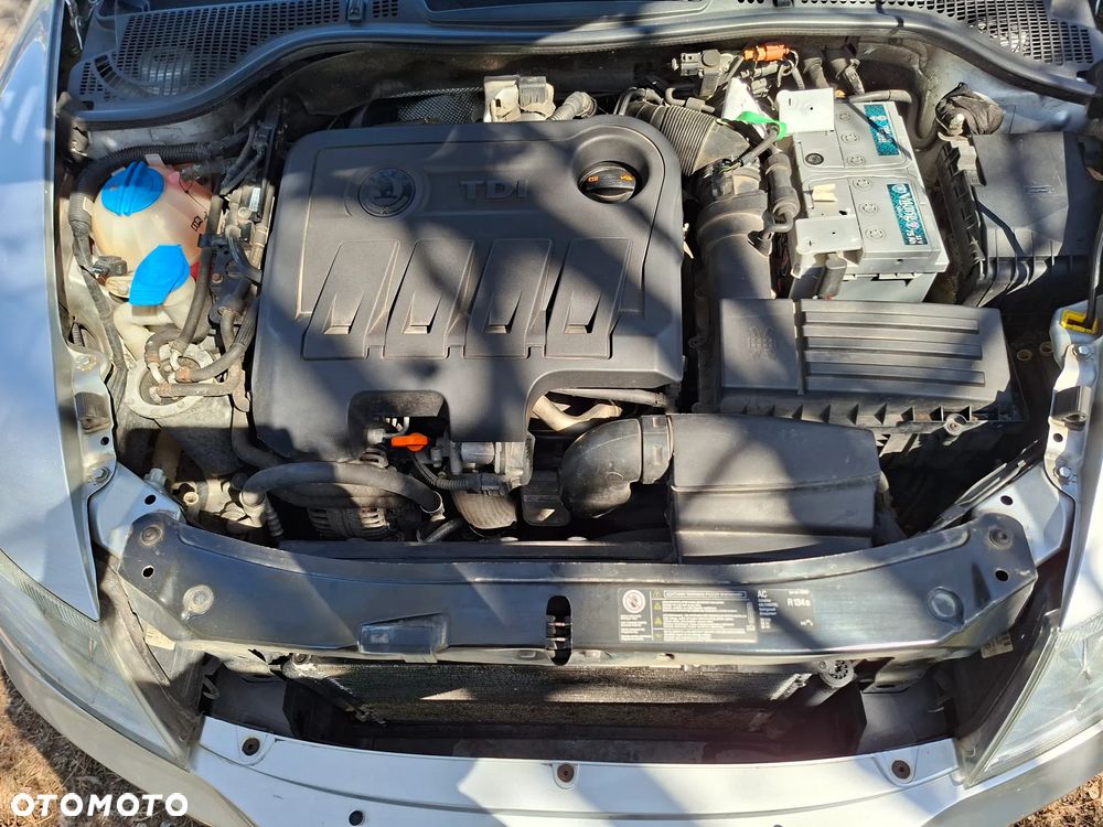 Skoda Octavia 2.0 TDI DPF Elegance - 9