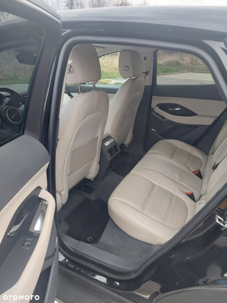Jaguar E-Pace 2.0 i4D FWD R-Dynamic SE - 13