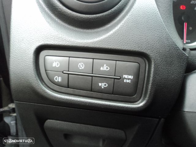 Alfa Romeo MiTo 1.3 JTD Distinctive - 12