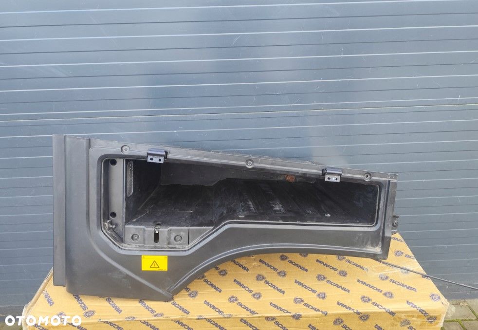 SCHOWEK KABINY SCANIA 2330560 RH