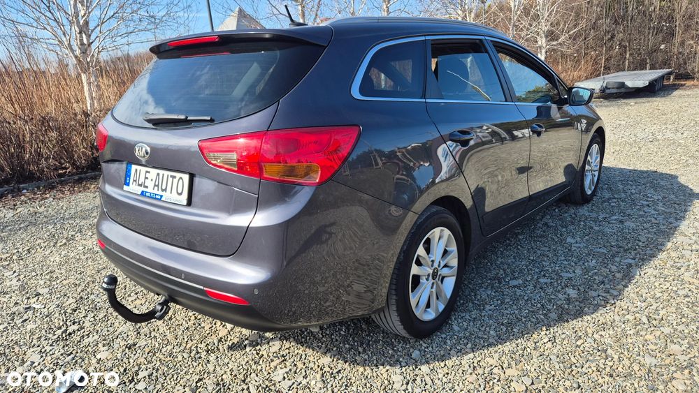 Kia Ceed 1.6 CRDi 136 ISG Dream Team Edition - 3