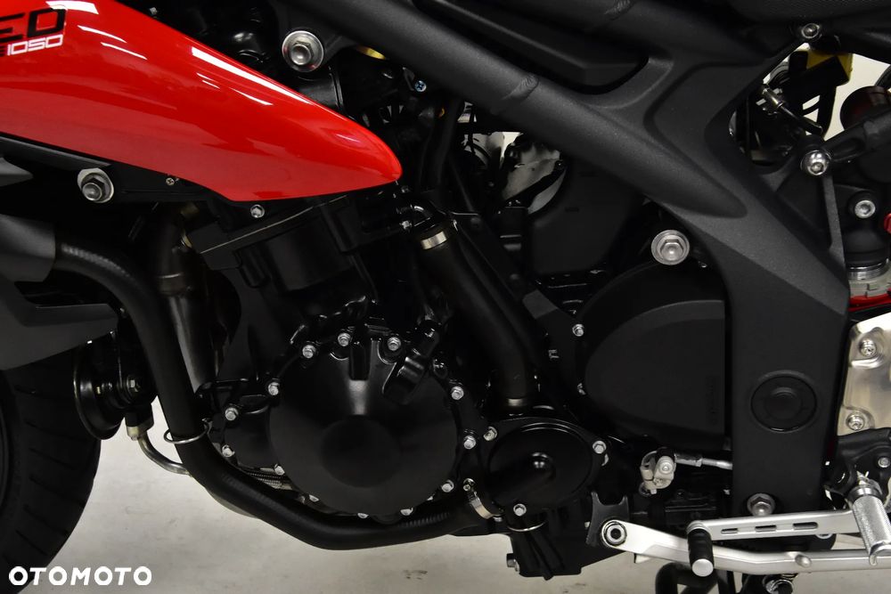 Triumph Speed Triple - 37