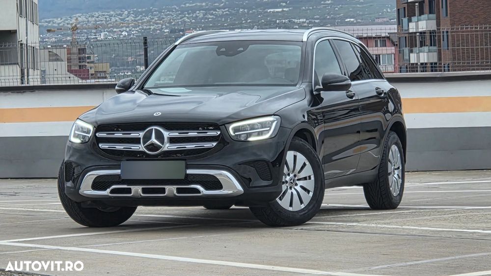 MERCEDES-BENZ GLC