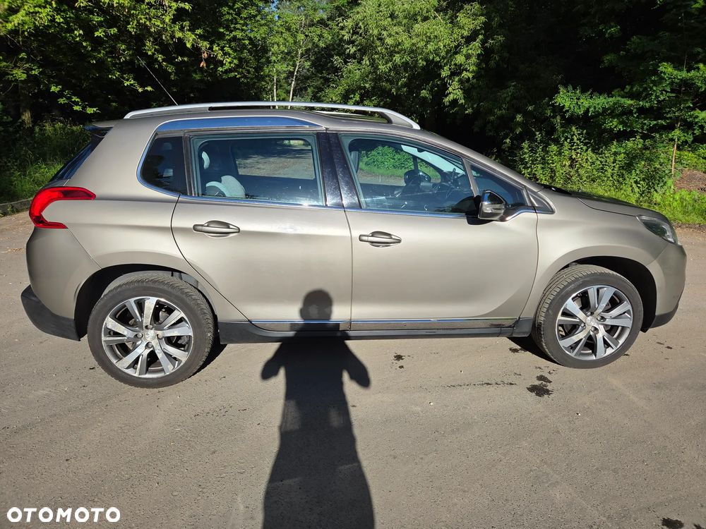 Peugeot 2008 e-HDi FAP 115 STOP & START Allure - 9