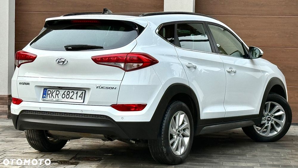 Hyundai Tucson 1.7 CRDI BlueDrive Comfort 2WD - 23
