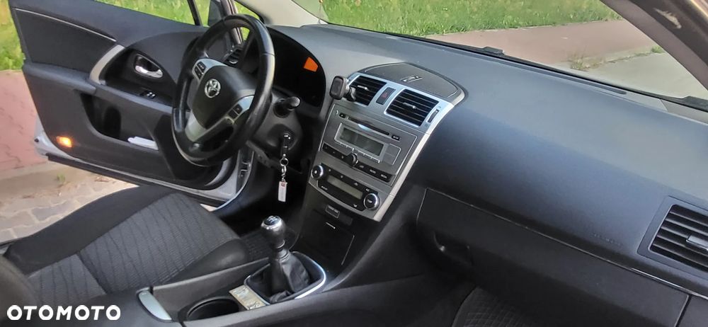 Toyota Avensis 1.8 Active - 5