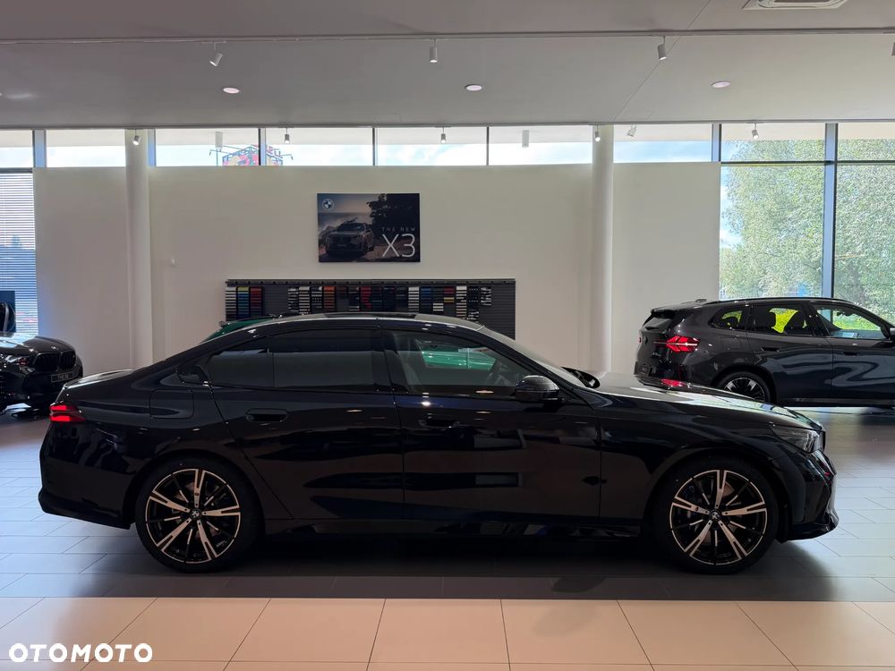 BMW Seria 5 540d xDrive mHEV M Sport - 3