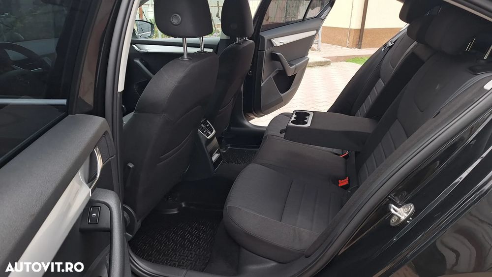Skoda Octavia 2.0 TDI Green tec DSG Elegance - 15