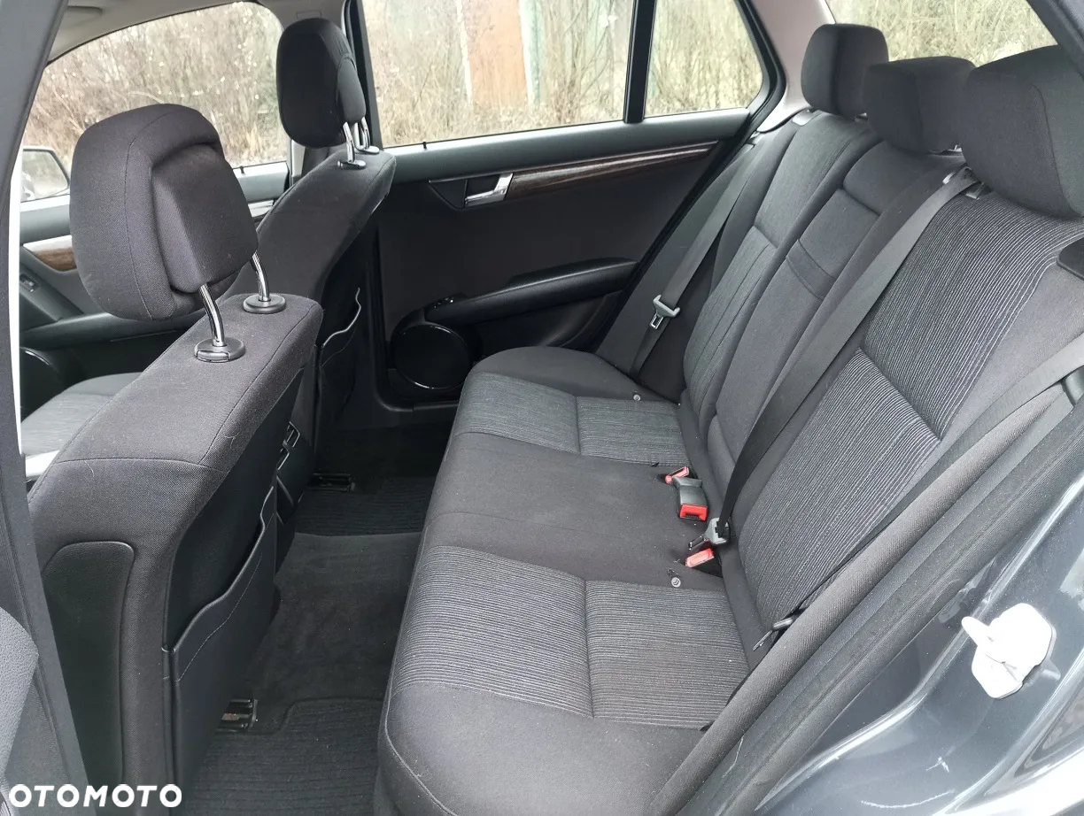 Mercedes-Benz Klasa C 180 T Kompressor BlueEFFICIENCY - 11