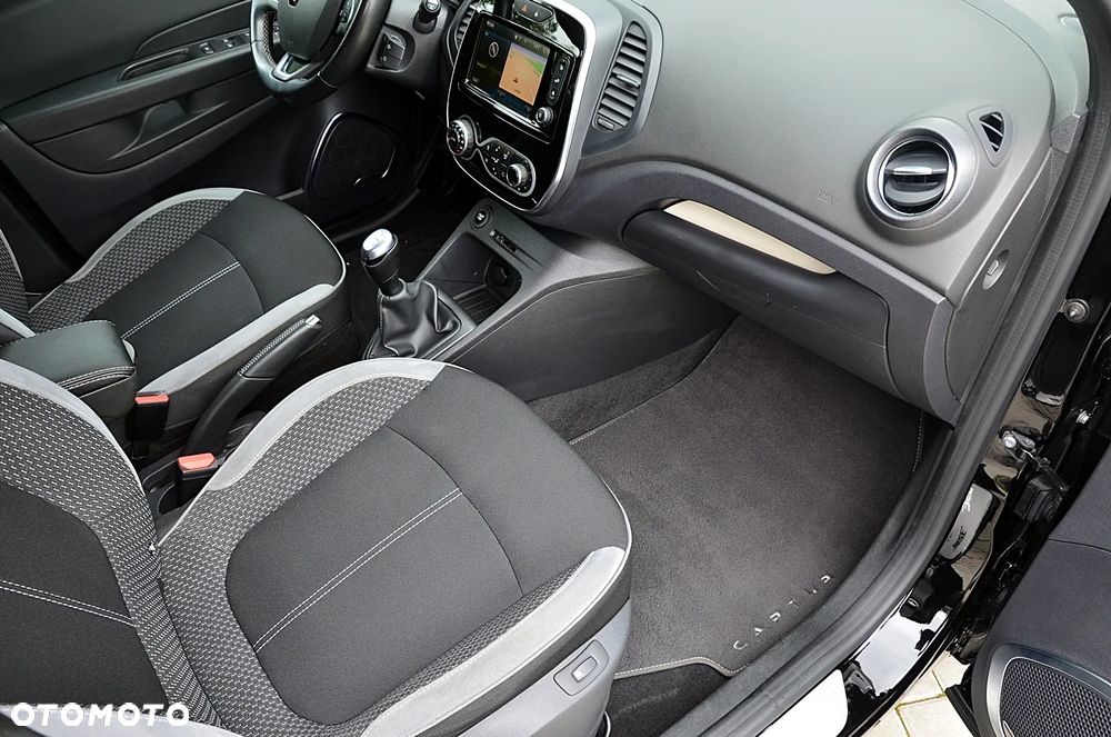 Renault Captur (ENERGY) TCe 90 BOSE EDITION - 22