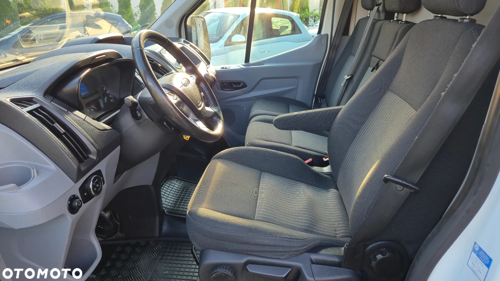Ford Transit - 11
