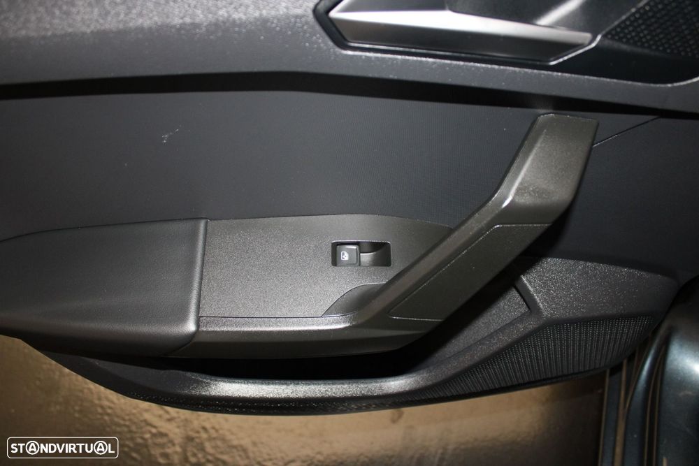 SEAT Leon ST 2.0 TDI Style - 24