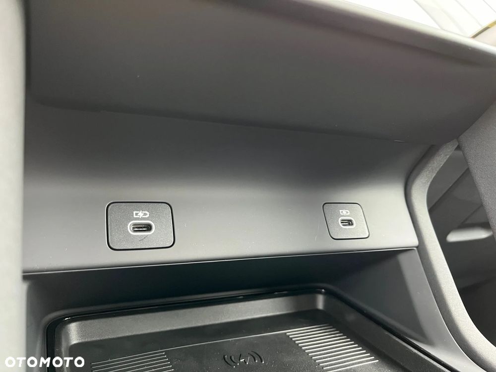 Land Rover Discovery Sport - 20