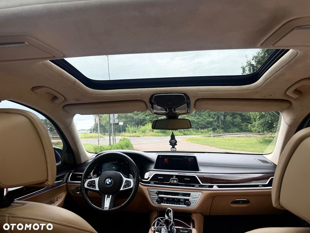 BMW Seria 7 750i xDrive sport - 8