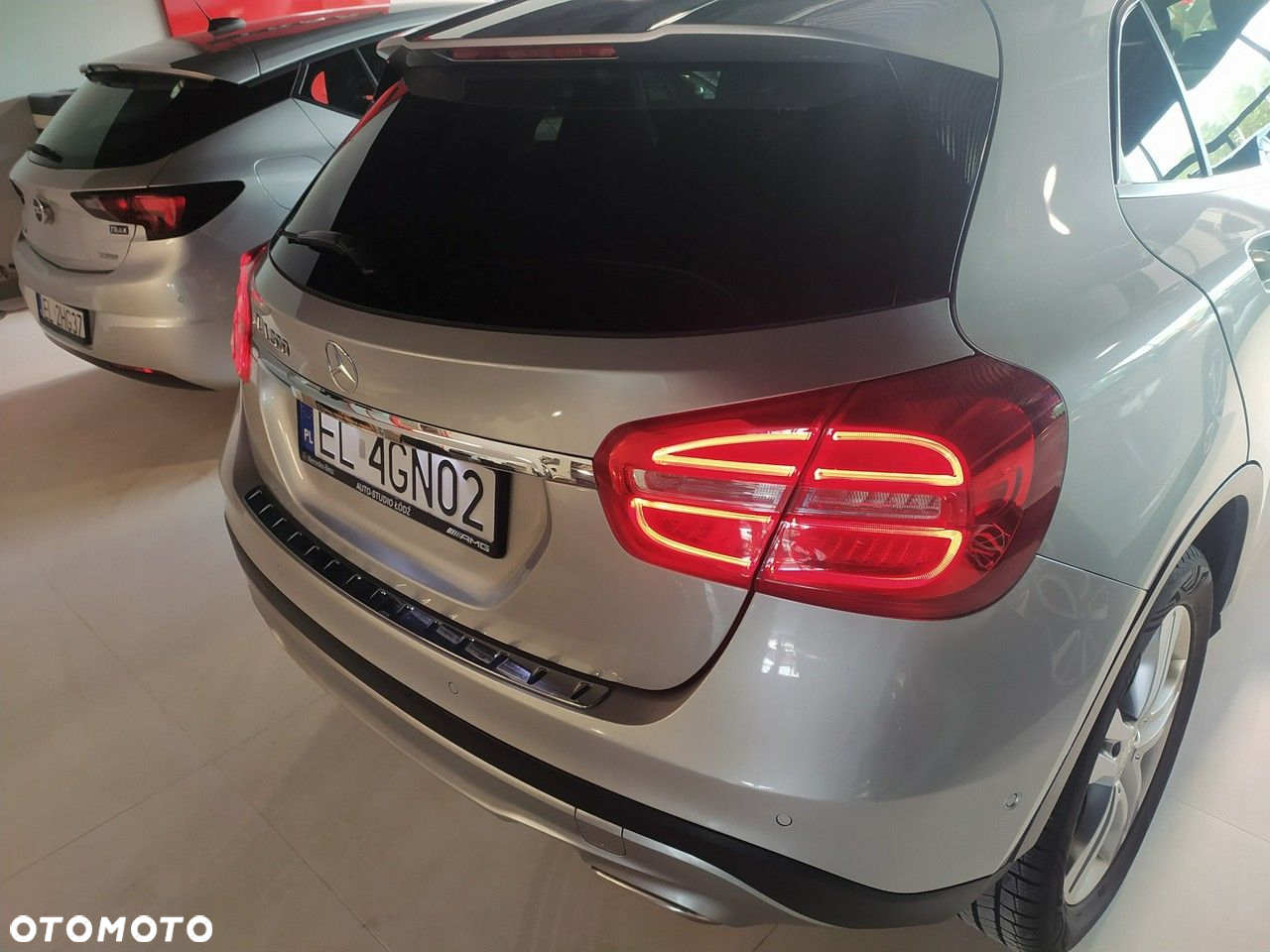 Mercedes-Benz GLA 200 7G-DCT - 7