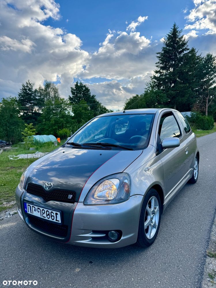 Toyota Yaris - 2