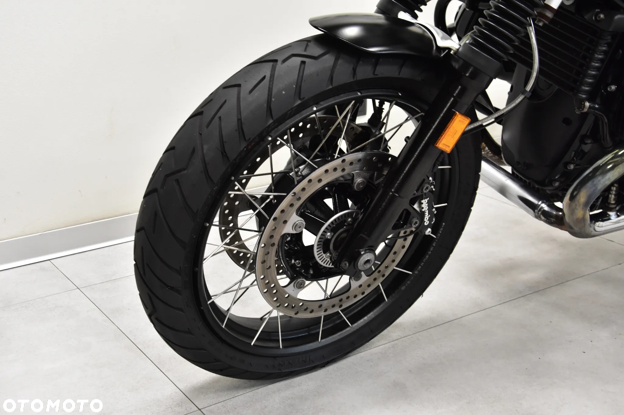 BMW R - 26