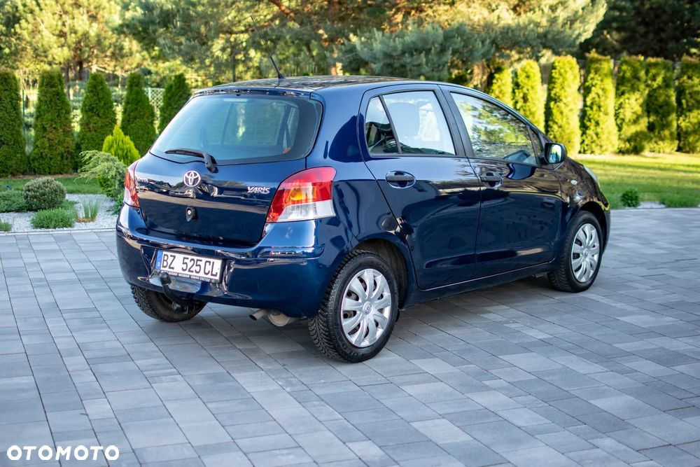 Toyota Yaris - 2