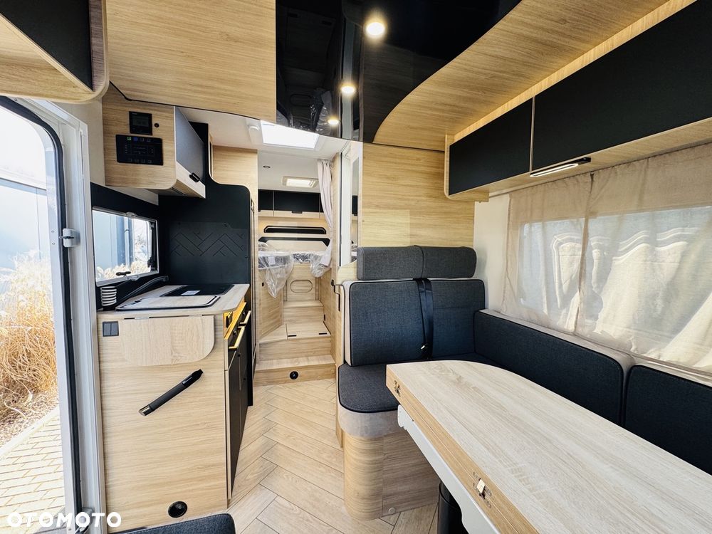 Ford Chausson 627 GA Titanium Line - 20
