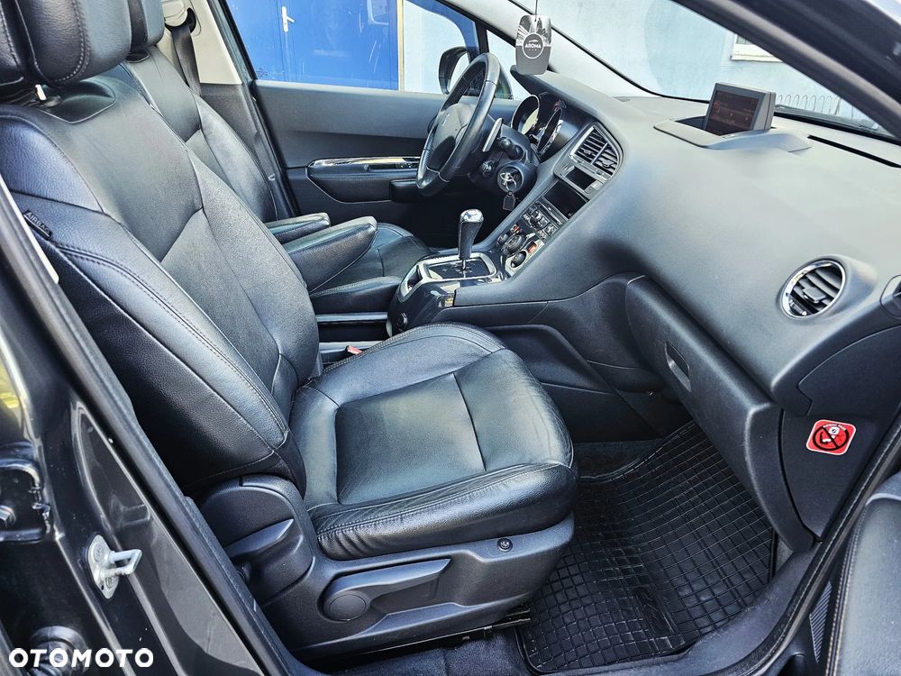 Peugeot 5008 HDI FAP 110 EGS6 Platinum - 14