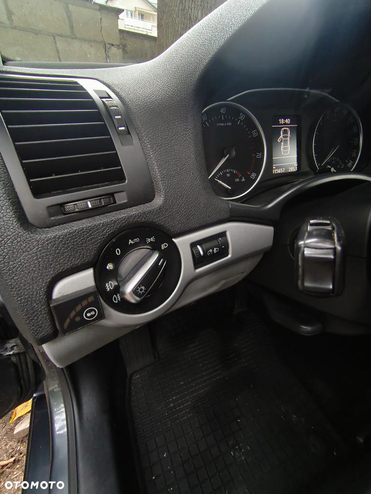 Skoda Octavia 1.6 - 4